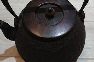 鉄瓶 龍文堂